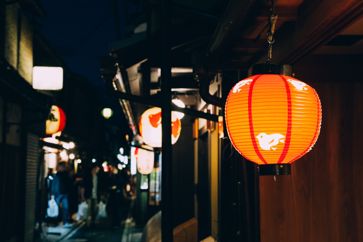 日本の夜のライフスタイル